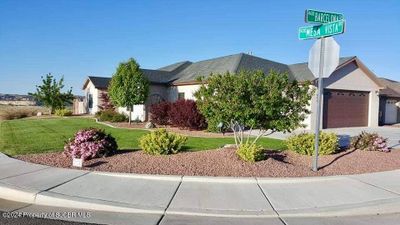 4647 Barcelona Cir, House other with 3 bedrooms, 2 bathrooms and null parking in Farmington NM | Image 1