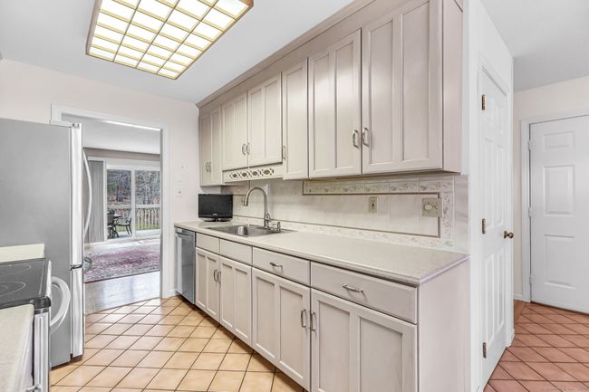 213 Meadows, Condo with 2 bedrooms, 3 bathrooms and 2 parking in Enfield CT | Image 8