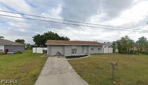 3923 Se 12th Ave, Cape Coral, FL, 33904-7942 | Card Image