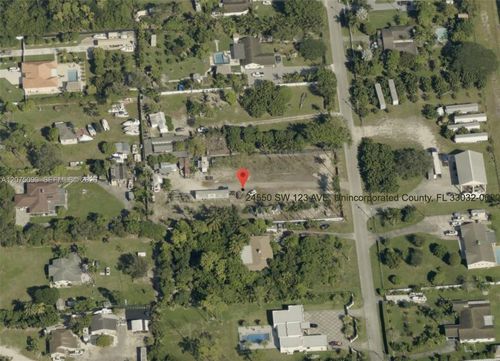24480 Homestead Ave, Miami, FL, 33146 | Card Image