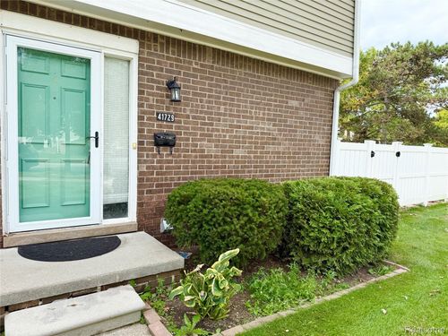 41729 Broquet Dr, Northville, MI, 48167-2401 | Card Image