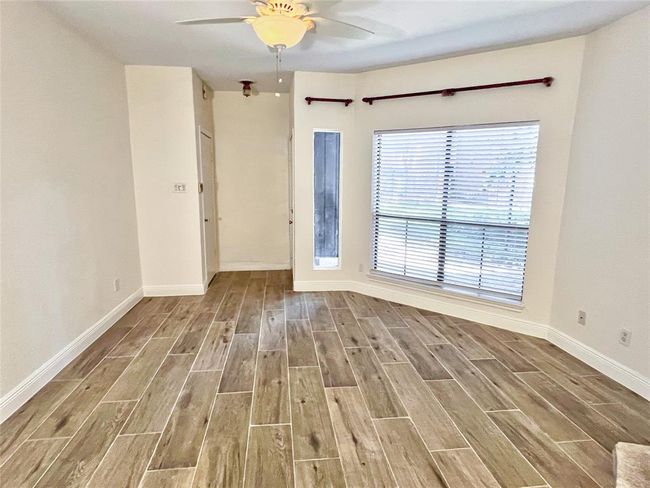 Living Room | Image 6