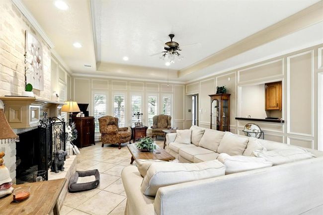 Family Room | Image 8