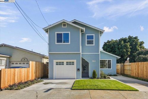 22592 Sonoma St, Hayward, CA, 94541-6250 | Card Image