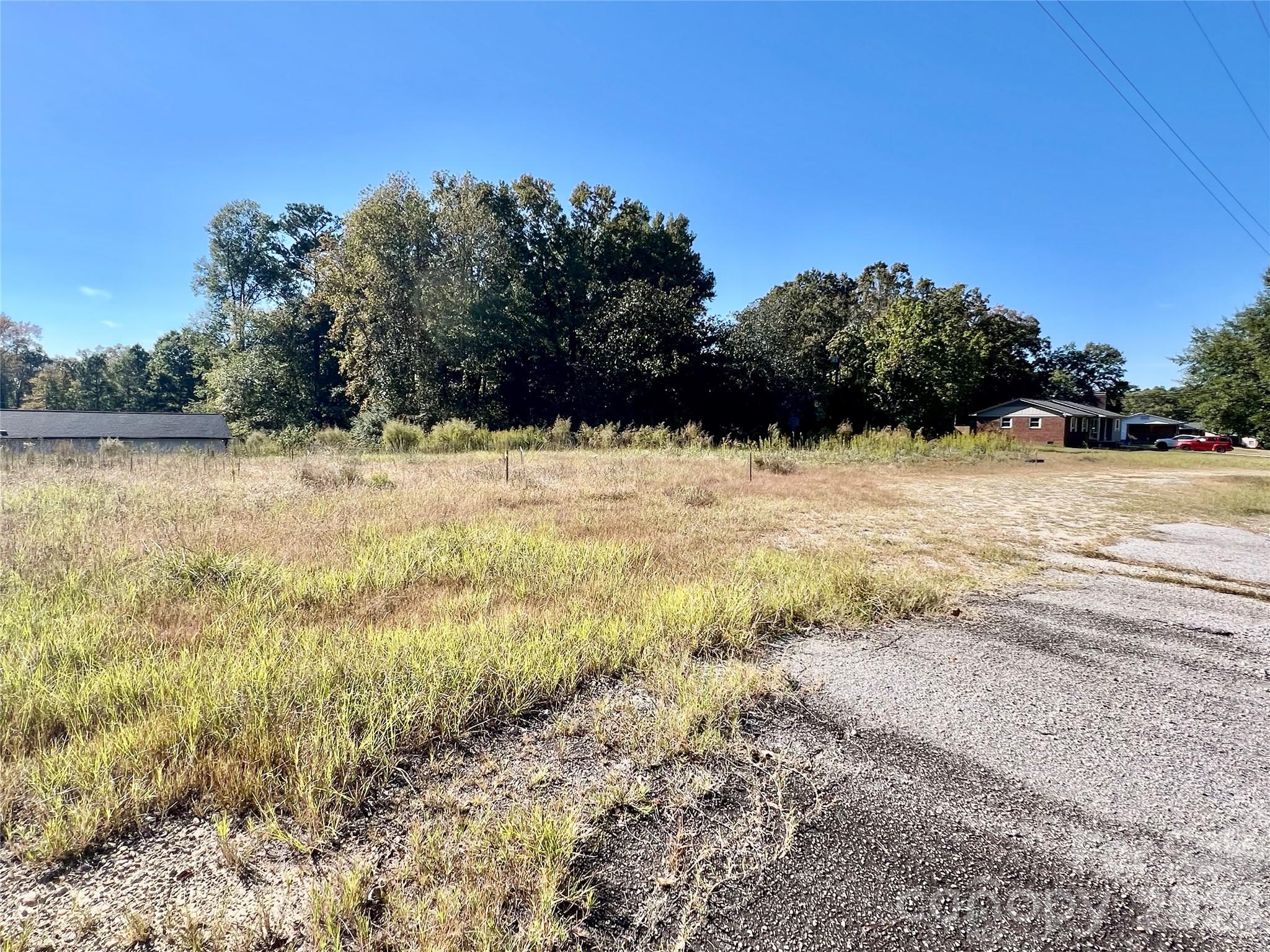 Land in Lancaster
