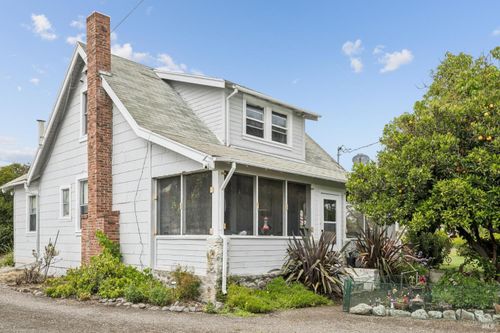 19390 Orange Ave, Sonoma, CA, 95476-6249 | Card Image