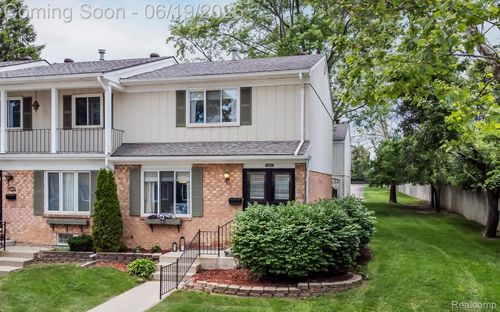 1882 Wickham St, Royal Oak, MI, 48073-1162 | Card Image