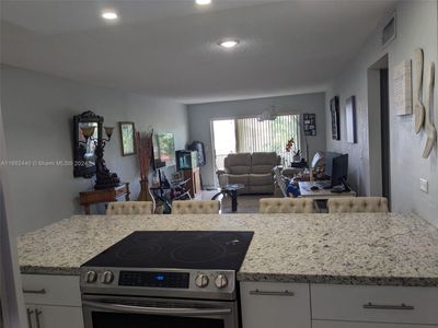 323 - 1480 W 46th St, Condo with 2 bedrooms, 2 bathrooms and null parking in Hialeah FL | Image 3