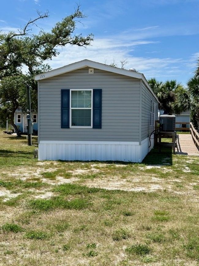 135 Balboa St, House other with 2 bedrooms, 2 bathrooms and 3 parking in Port St. Joe FL | Image 7