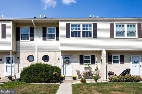 350 Carlyn Ct, DOWNINGTOWN, PA, 19335-4207 | Card Image