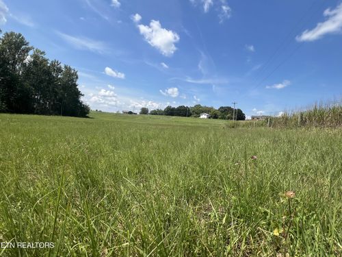 1002 Gum Springs Mountain Rd, Walling, TN, 38587 | Card Image