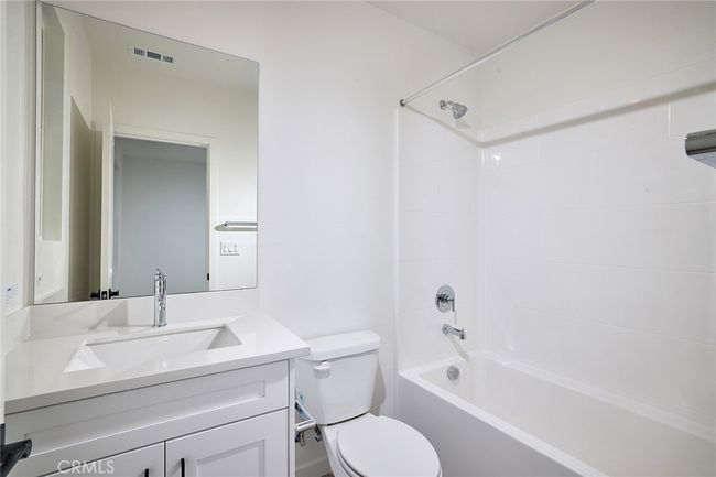 APT-1 - 9827 La Serna Dr, Condo with 3 bedrooms, 1 bathrooms and 2 parking in Whittier CA | Image 17