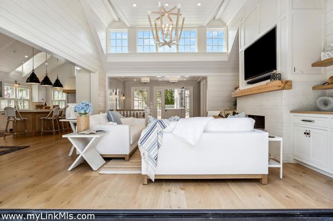 43 Peases Point Way S, House other with 4 bedrooms, 7 bathrooms and null parking in Edgartown MA | Image 14
