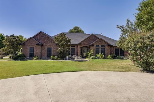 137 Cactus Rd, Waxahachie, TX, 75165-6927 | Card Image