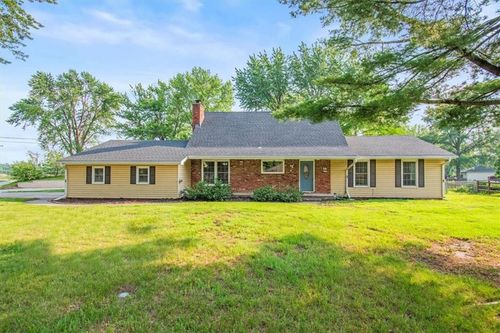 30 Cliff Dr, Buckner, MO, 64016-9732 | Card Image