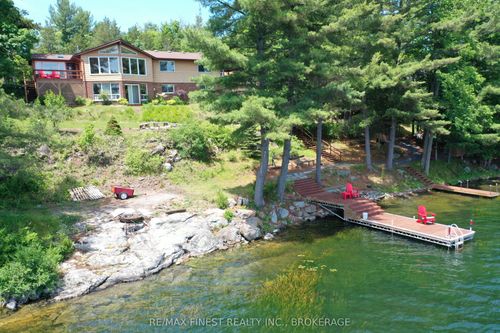 3037 Hilltop Lane, Perth Road, ON, K0H2L0 | Card Image