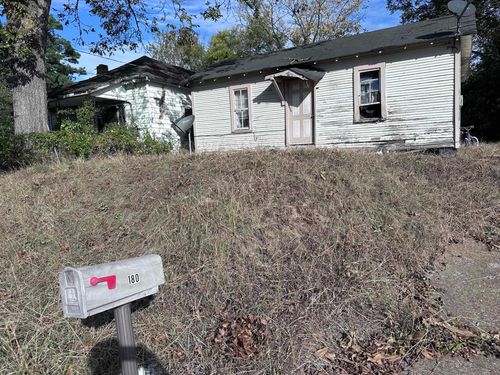 180 Jarrot Street St, Holly Springs, MS, 38635 | Card Image