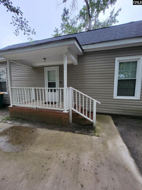 337 Mill St, Batesburg, SC, 29006-1638 | Card Image