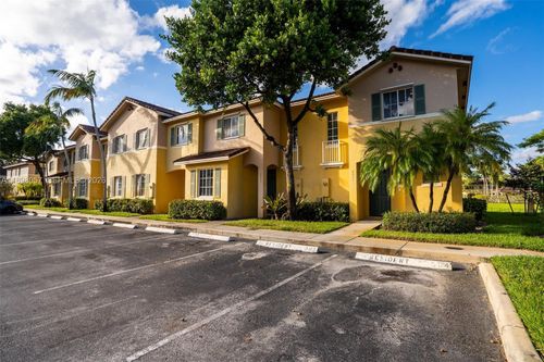 6051 Sw 19th Pl, North Lauderdale, FL, 33068-4621 | Card Image