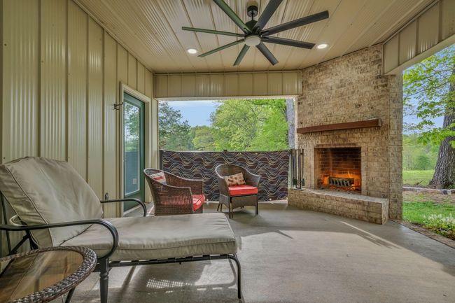 4122 Highway 49 W, House other with 5 bedrooms, 4 bathrooms and 2 parking in Vanleer TN | Image 24