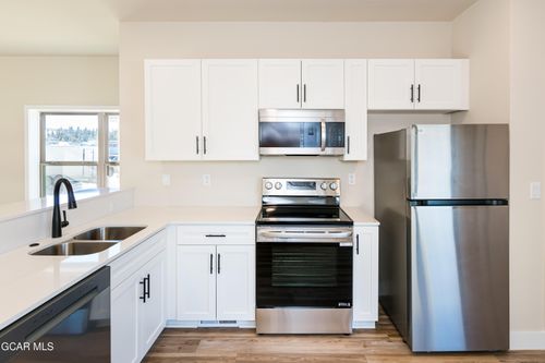 27 Hackamore Drive, Granby, CO, 80446 | Card Image