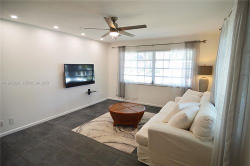 151-10125 42nd Ave S, Boynton Beach, FL, 33436-4215 | Card Image