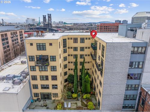 805-411 Nw Flanders St, Portland, OR, 97209-3858 | Card Image