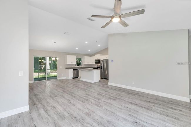 13460 Sw 107 Th St, House other with 3 bedrooms, 2 bathrooms and null parking in DUNNELLON FL | Image 7