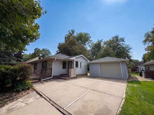2591 Aldine St, Roseville, MN, 55113-2804 | Card Image