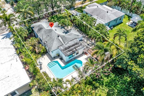 520 S 26th Ave, Hollywood, FL, 33020-4806 | Card Image