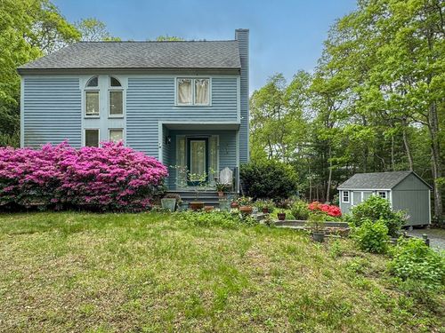 7 Fox Hollow Ln, Osterville, MA, 02655-1369 | Card Image