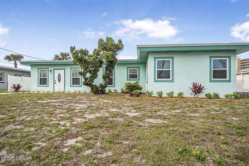135 Park Ave, Daytona Beach, FL, 32118-5165 | Card Image