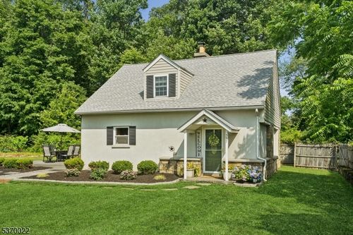537 Hill Rd, Glen Gardner, NJ, 08826-3293 | Card Image