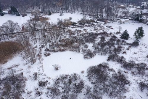 12167 Mantua Center Rd, Mantua, OH, 44255-9363 | Card Image