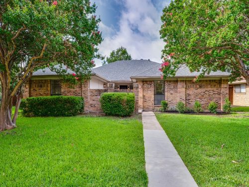 2126 Pueblo Dr, Carrollton, TX, 75006-1822 | Card Image