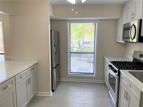 408 Wynnes Ridge Cir Se, Marietta, GA, 30067-6004 | Card Image