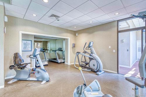 ste-2001-5000 Town Ctr, Southfield, MI, 48075-1116 | Card Image