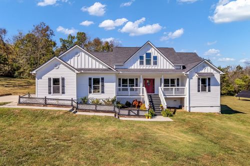 222 Preacher Roberson Rd, Castalian Springs, TN, 37031-4602 | Card Image