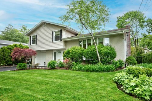 5 Roger Dr, Port Washington, NY, 11050-2514 | Card Image