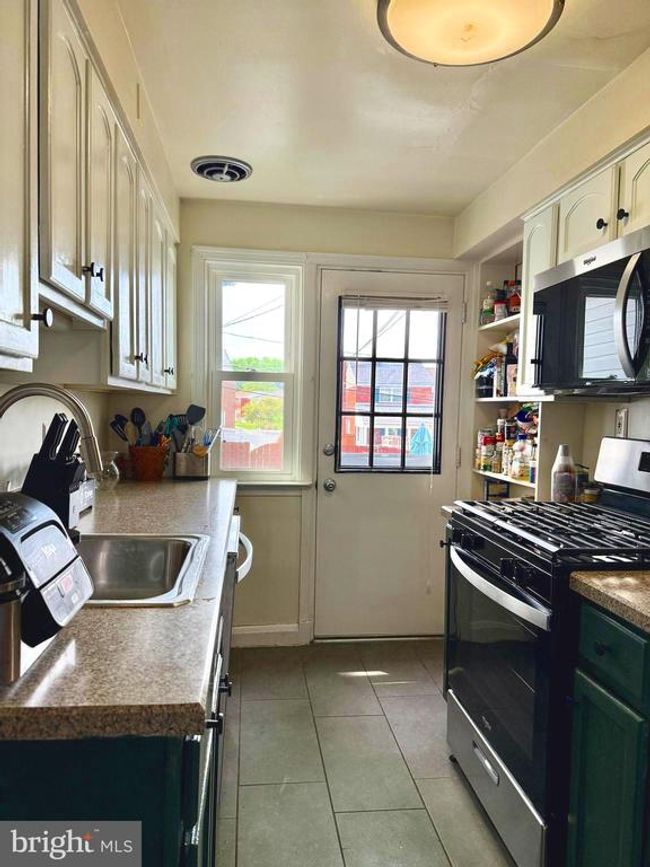 5624 Braxfield Rd, Townhouse with 3 bedrooms, 1 bathrooms and null parking in HALETHORPE MD | Image 14