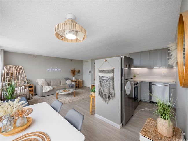 APT-2103A - 1060 Kamehameha Hwy, Condo with 1 bedrooms, 1 bathrooms and 1 parking in Pearl City HI | Image 6