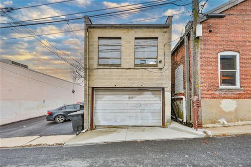 garage-913 Northampton Street, Easton, PA, 18042 | Card Image