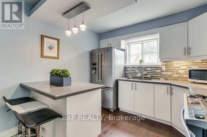 Residential in Hamilton (Crown Point) 5