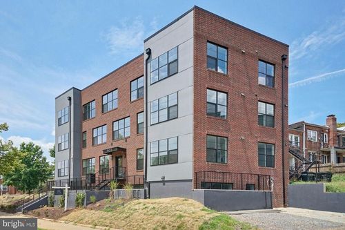 b3-901 19th St Ne, WASHINGTON, DC, 20002-4078 | Card Image