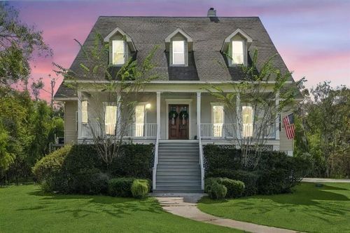 111 Doubloon Dr, Slidell, LA, 70461-2715 | Card Image