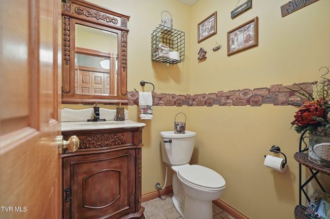 1124 Elizabethton Hwy, House other with 3 bedrooms, 3 bathrooms and null parking in Bluff City TN | Image 23