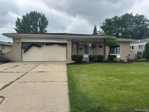 4110 Rose Mary Dr, Sterling Heights, MI, 48310-4584 | Card Image
