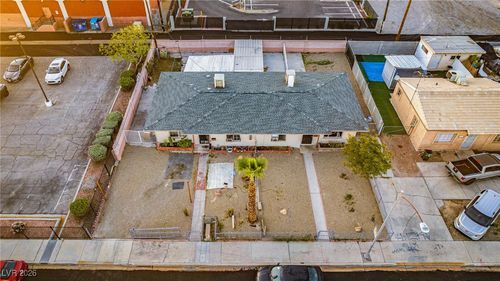 1902 Weldon Pl, Las Vegas, NV, 89104-2407 | Card Image