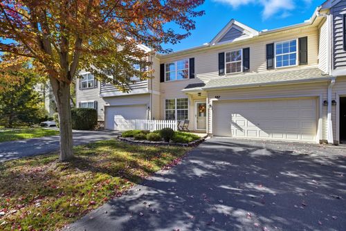 887 Braunworth Ct, Chaska, MN, 55318-3242 | Card Image