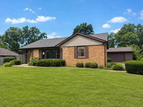 2130 Hawthorne Ln, Waukegan, IL, 60087-2827 | Card Image